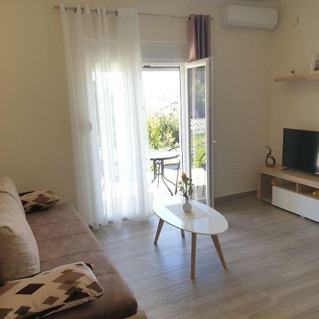 تيفات Apartments Jadran المظهر الخارجي الصورة