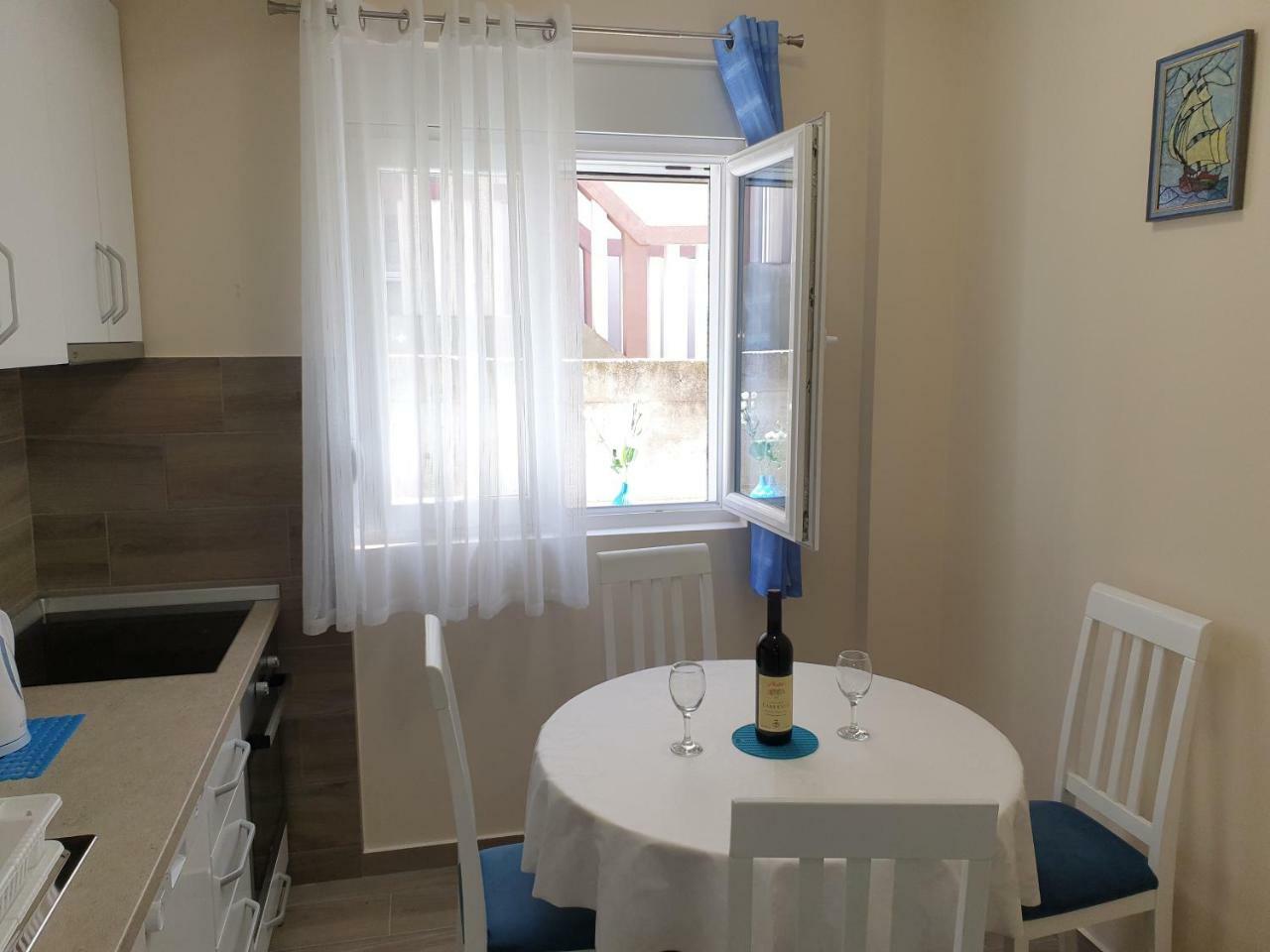 تيفات Apartments Jadran المظهر الخارجي الصورة